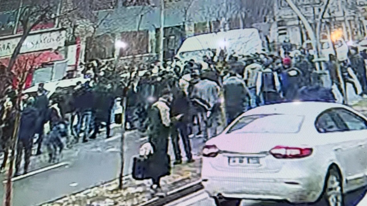 En mutlu gün kabusa döndü! Düğünde iki aile birbirine girdi