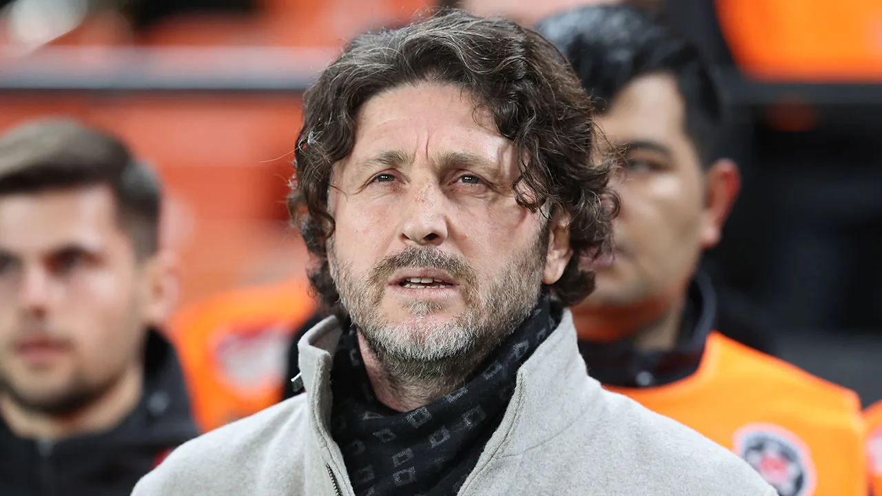 Fatih Tekke'den serzeniş: Başka şeyler konuşulurdu