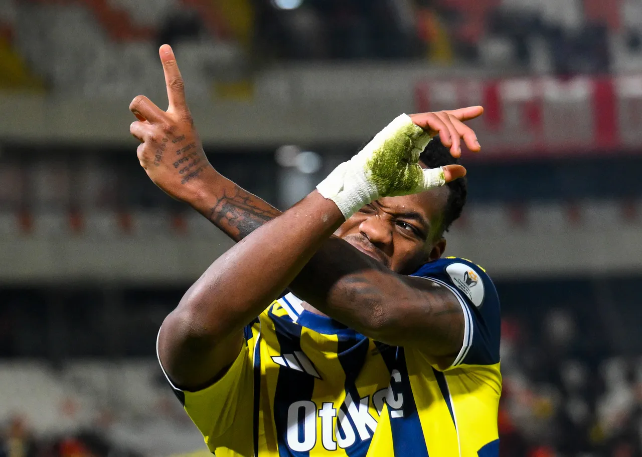 Fenerbahçe'nin yıldız futbolcusu Jhon Duran'la ilgili müjdeli haber geldi