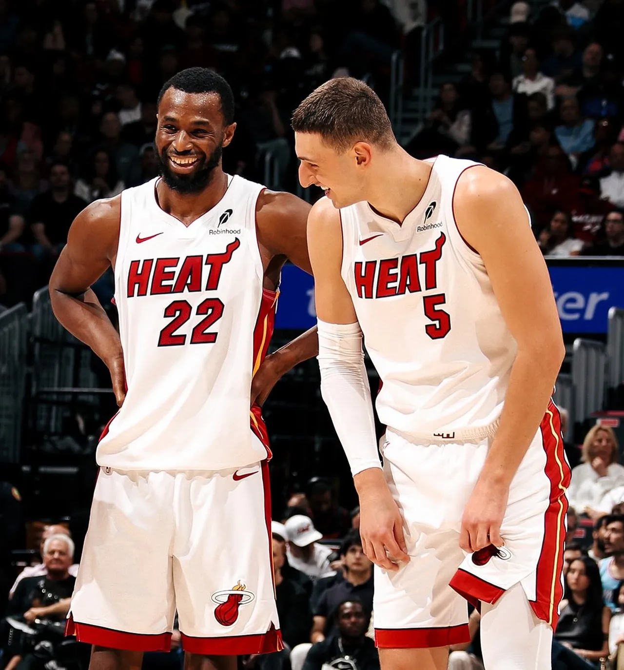 Miami Heat, Oklahoma City Thunder'ı 122-120 yenerek rakibinin 5 maçlık yenilmezlik serisine son verdi