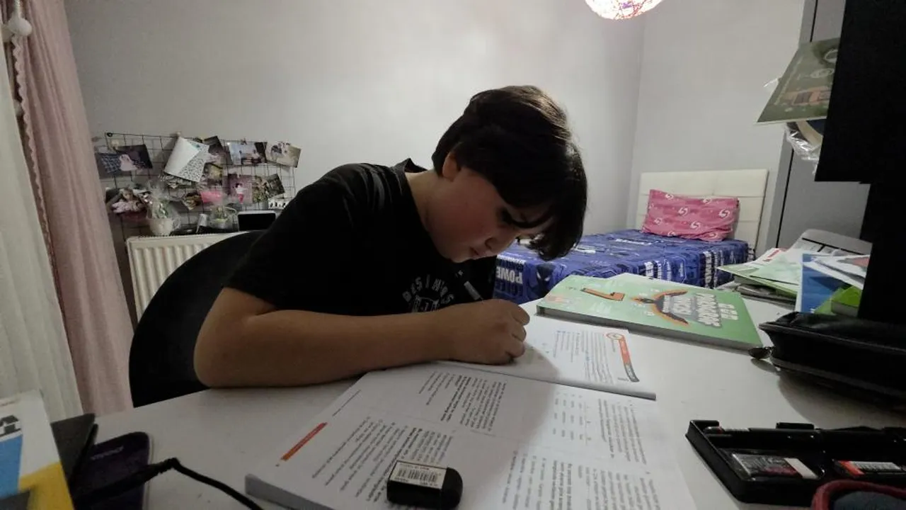 Küçük Hasan'ın 8 yıllık çilesi! Öyle bir hastalığa yakalandı ki ne teşhisi var ne de çaresi