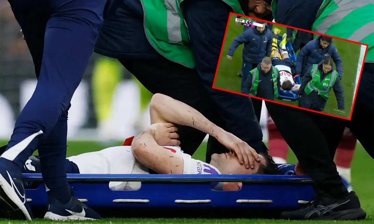 Maçta korkutan anlar: Saha ortasında yığıldı, sedyeyle götürüldü