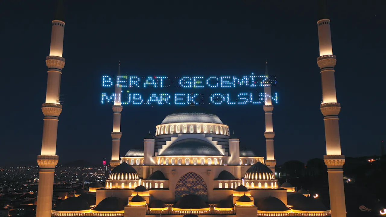 Berat Kandili ne zaman, hangi gün idrak edilecek? 2026 dini günler takvimi