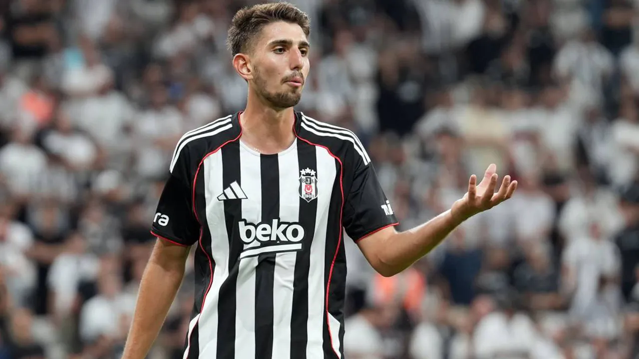 Beşiktaş açıkladı: Demir Ege Tıknaz, Kayserispor maçında yok