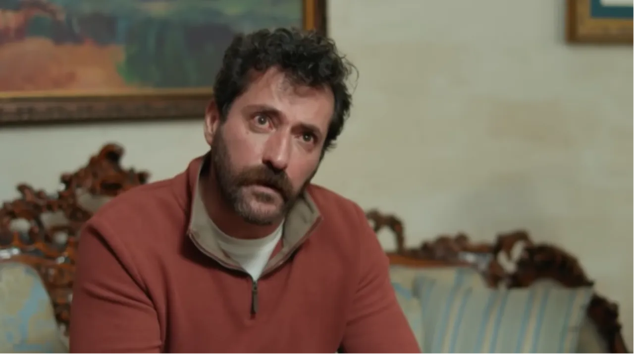 Burç Kümbetlioğlu kimdir, kaç yaşında? Oynadığı diziler ve kariyeri