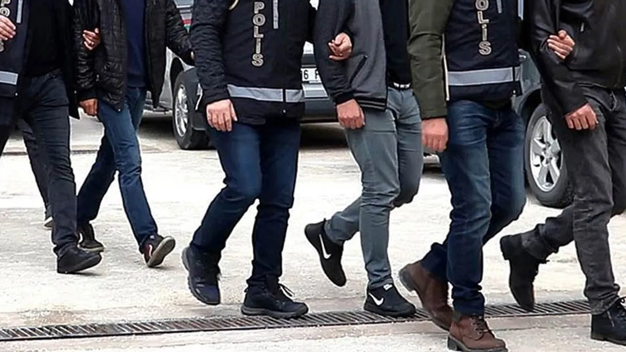 Çorum'da haklarında arama kararı bulunan 32 kişi yakalandı