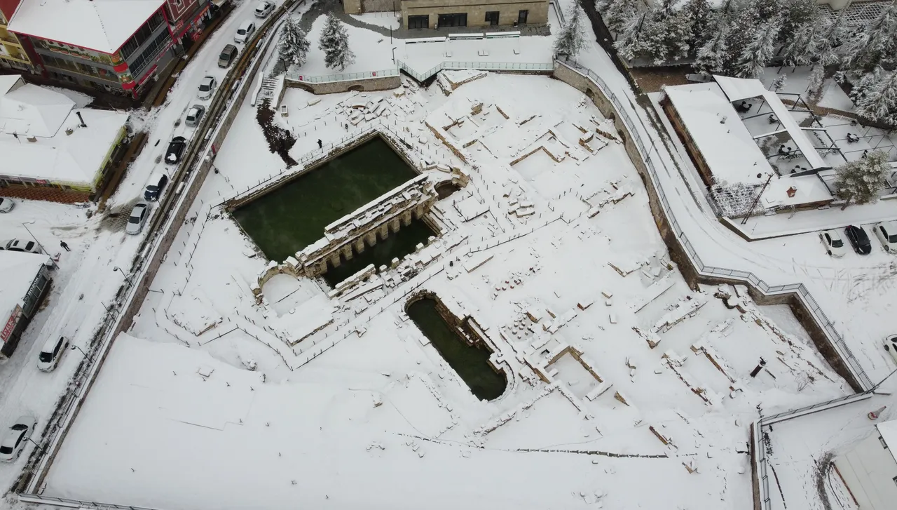 Dışarısı eksi 9, içerisi 50 derece! Kışın gizli rotasında ikisi bir arada