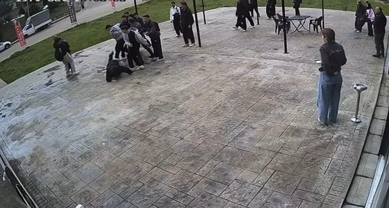 Karabük’te liseli gençlerden liseli gence öldüresiye darp