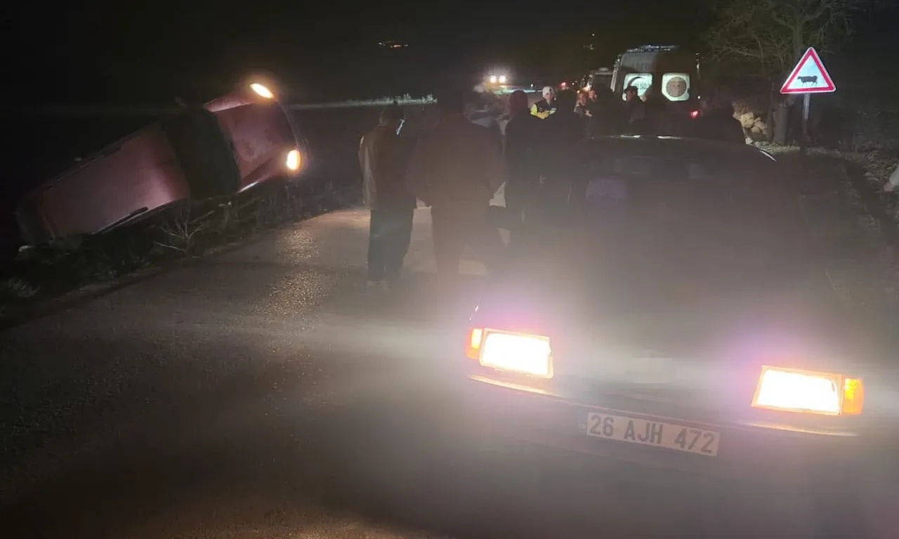 Samsun'da araç şarampole devrildi! 6 yaralı var