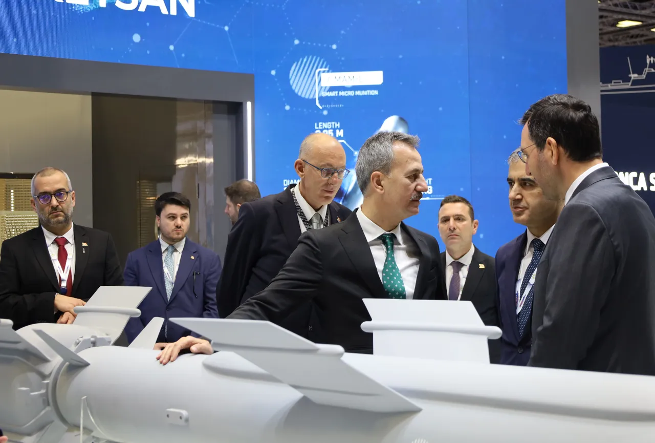 Savunma fuarının yıldızı Türkiye! 47 firmayla gövde gösterisi