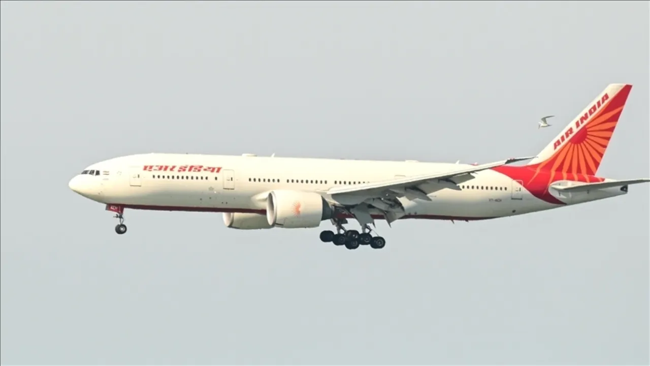 Air India uçağında faciaya ramak kala! 344 yolcunun hayatını tehlikeye atacaktı: Alkollü pilot son anda yakalandı