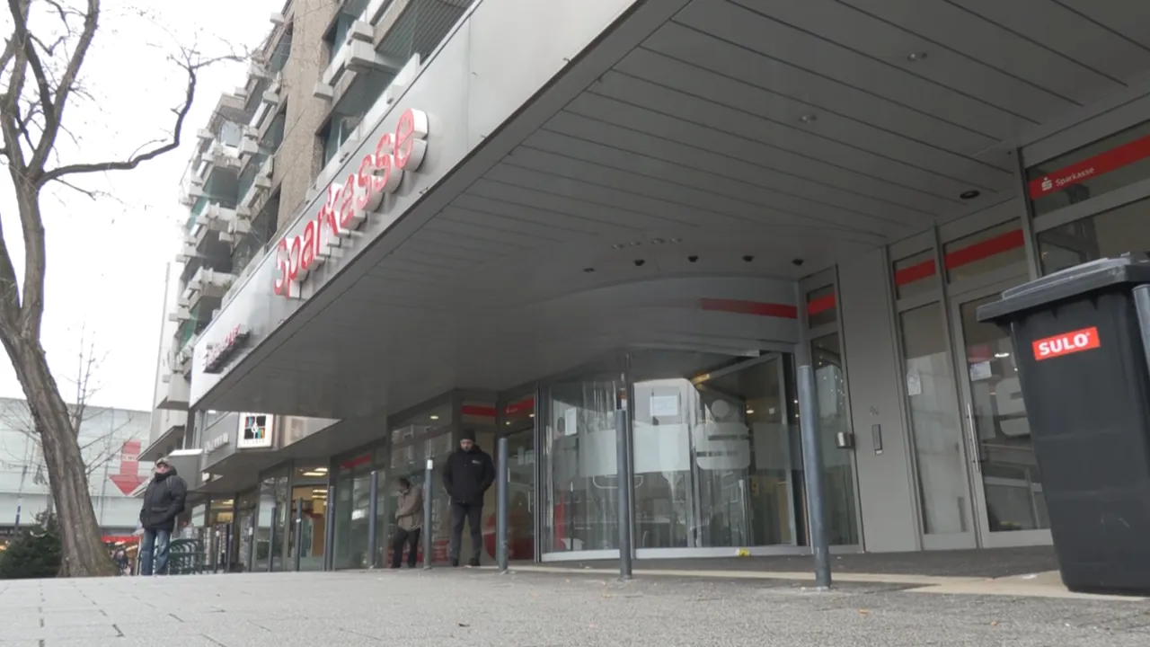 Almanya günlerdir Sparkasse bankasındaki soygunu konuşuyor! Mağdur gurbetçilerden kasıtlı olarak soyulduk iddiası