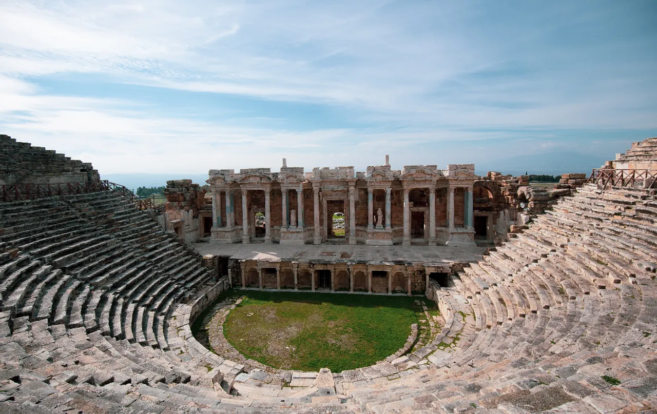Bakan Ersoy, 2025’te Türkiye’de en çok ziyaret edilen beş müzeyi açıkladı: 33 milyon 129 bin 106 kişi müzeleri ziyaret etti