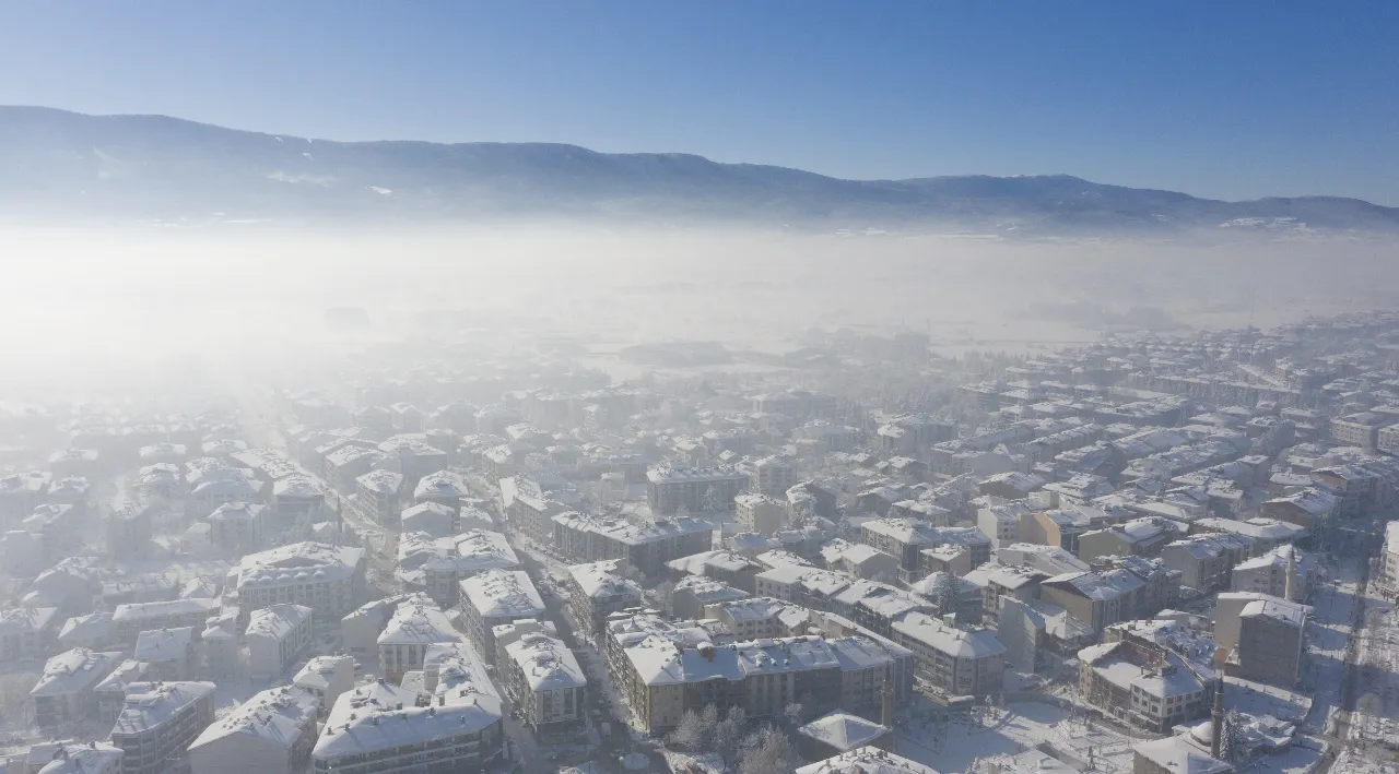 Bolu beyaza büründü: 7 günlük yağışta metrekareye 84 milimetre kar düştü