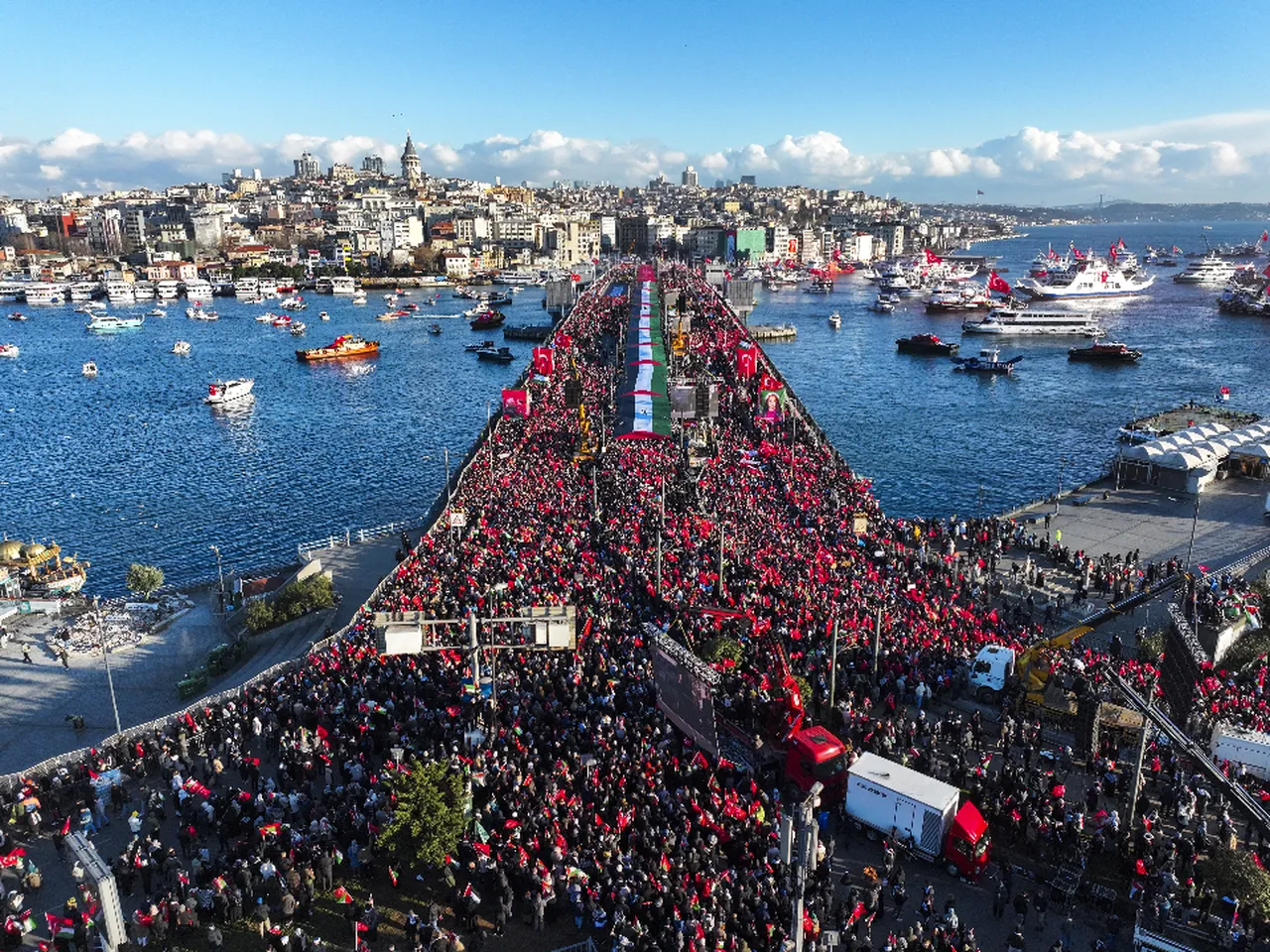 İnsanlık ittifakı! Yüz binler İstanbul'dan dünyaya "Filistin'i asla unutmayacağız" diye seslendi