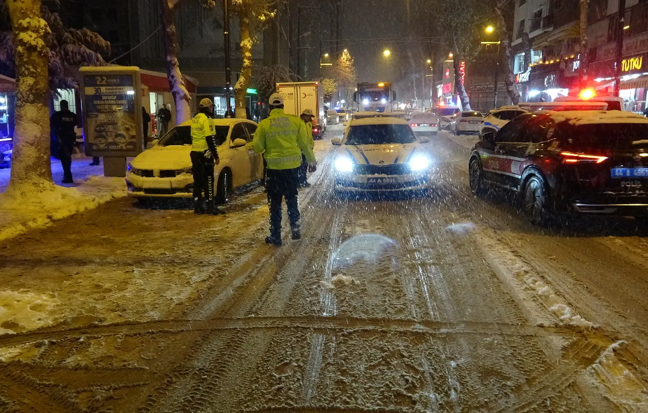 Sosyal medyada başladı! Kadınların bıçaklı kavgasında can verdi