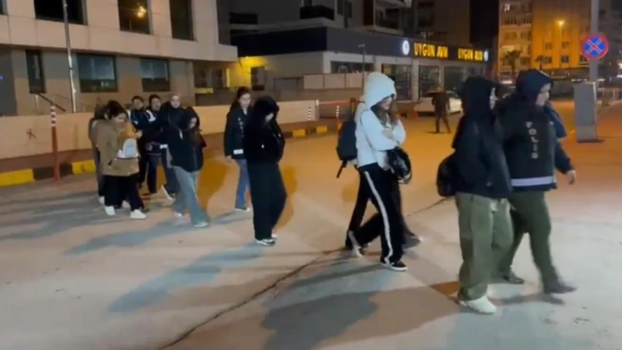 SPA ve masaj salonları denetlendi! 9 kadın sınır dışı edilecek