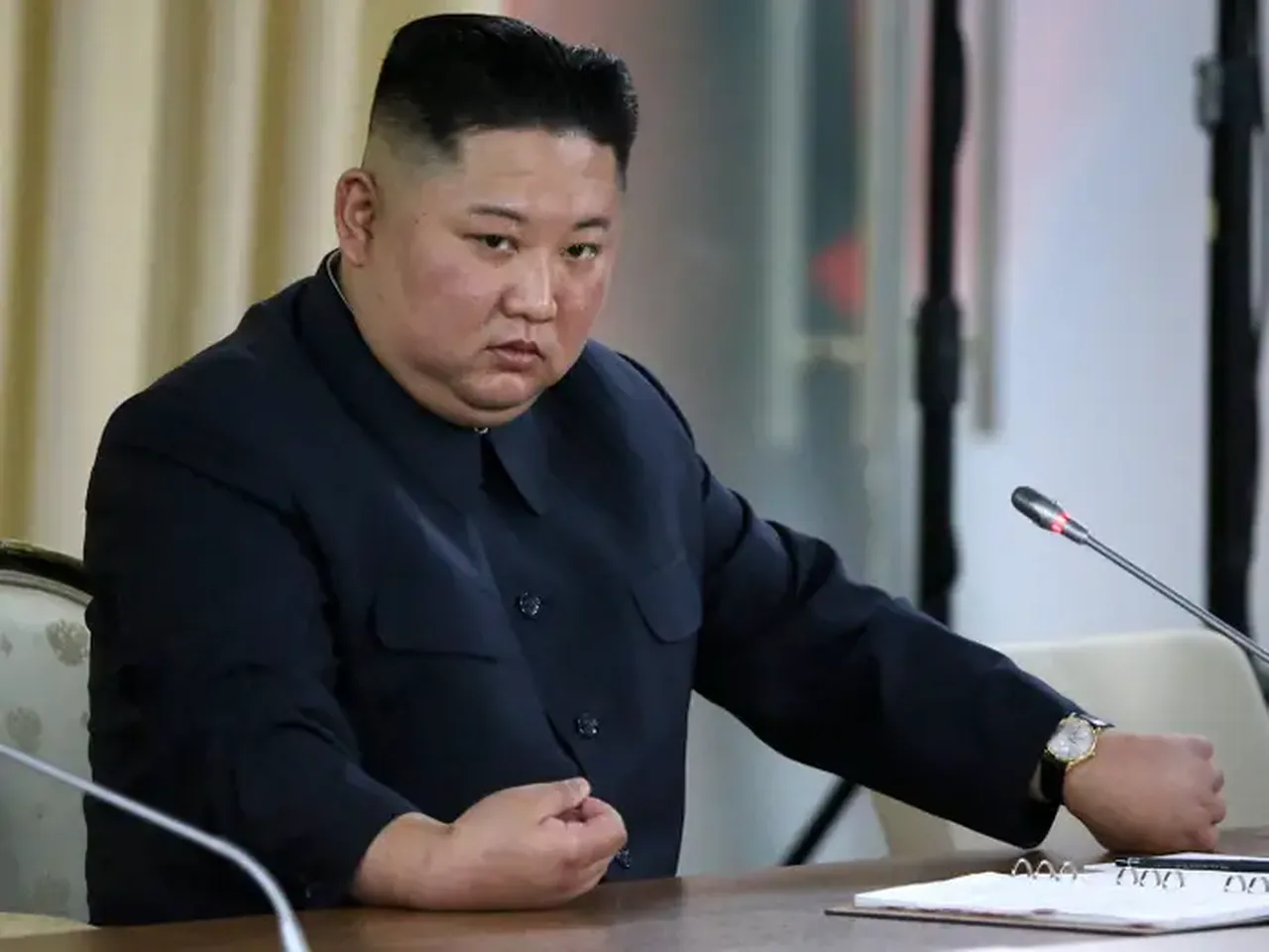 Kuzey Kore lideri Kim Jong-Un'un fabrika ziyareti olaylı bitti! "Yetersiz" dedi, başbakan yardımcısını kovdu