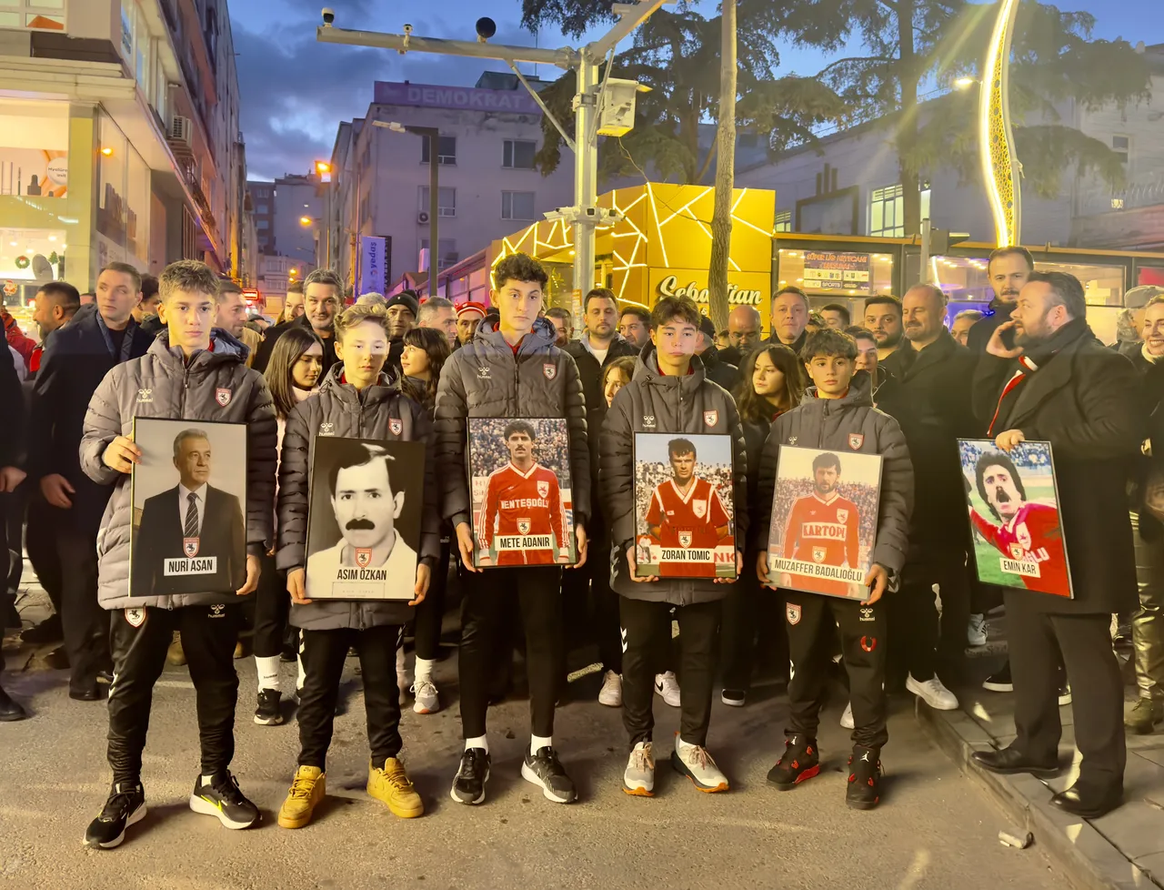 Samsunspor'dan "futbol şehitleri" için sessiz yürüyüş