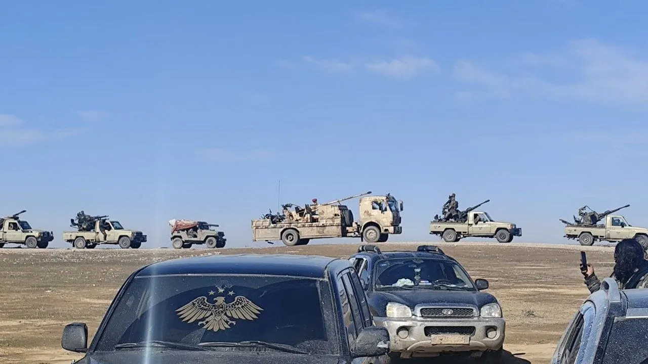 Suriye ordusu, El-Hol’u kontrol altına almak üzere giriş yapmaya başladı.