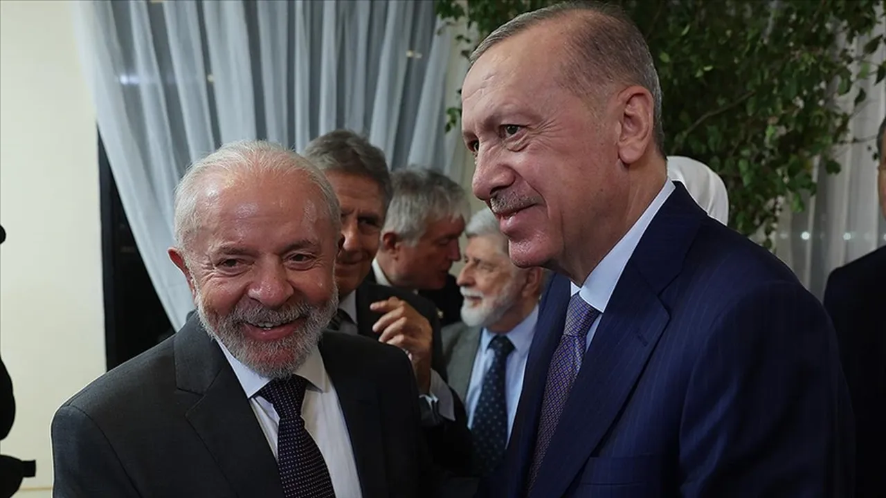 Cumhurbaşkanı Erdoğan, Brezilya lideri Lula da Silva ile görüştü