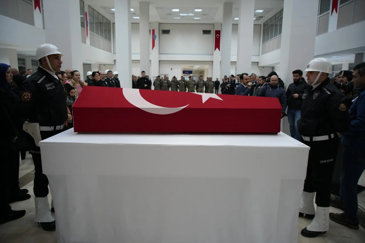 Polis memuru Sevda Kuş’u öldürmüştü! Küçük kızın “Nasıl kıydın anneme?” feryadı duruşmayı sarstı