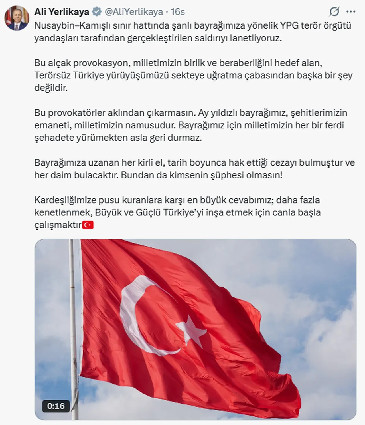 Türk Bayrağı paylaşımlarıyla tepkiler sürüyor! Bayrak indirme olayı nedir?