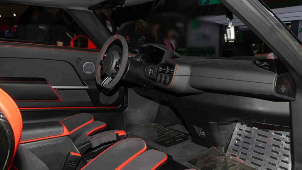 Çinli elektrikli Roadster Avrupa yolunda: 1000 adetle sınırlı olacak