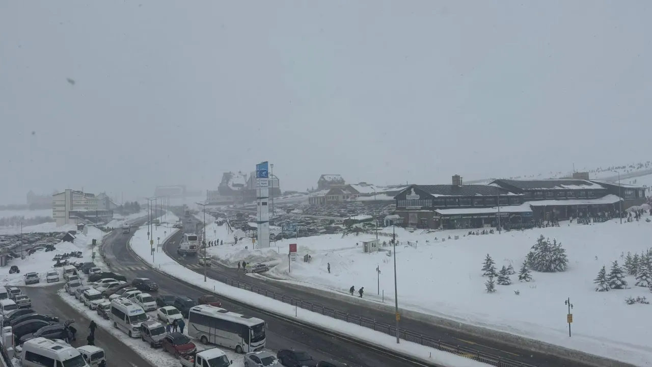 Erciyes'te 2 metreye yakın kar var! Kayseri'de yağış yeniden başladı
