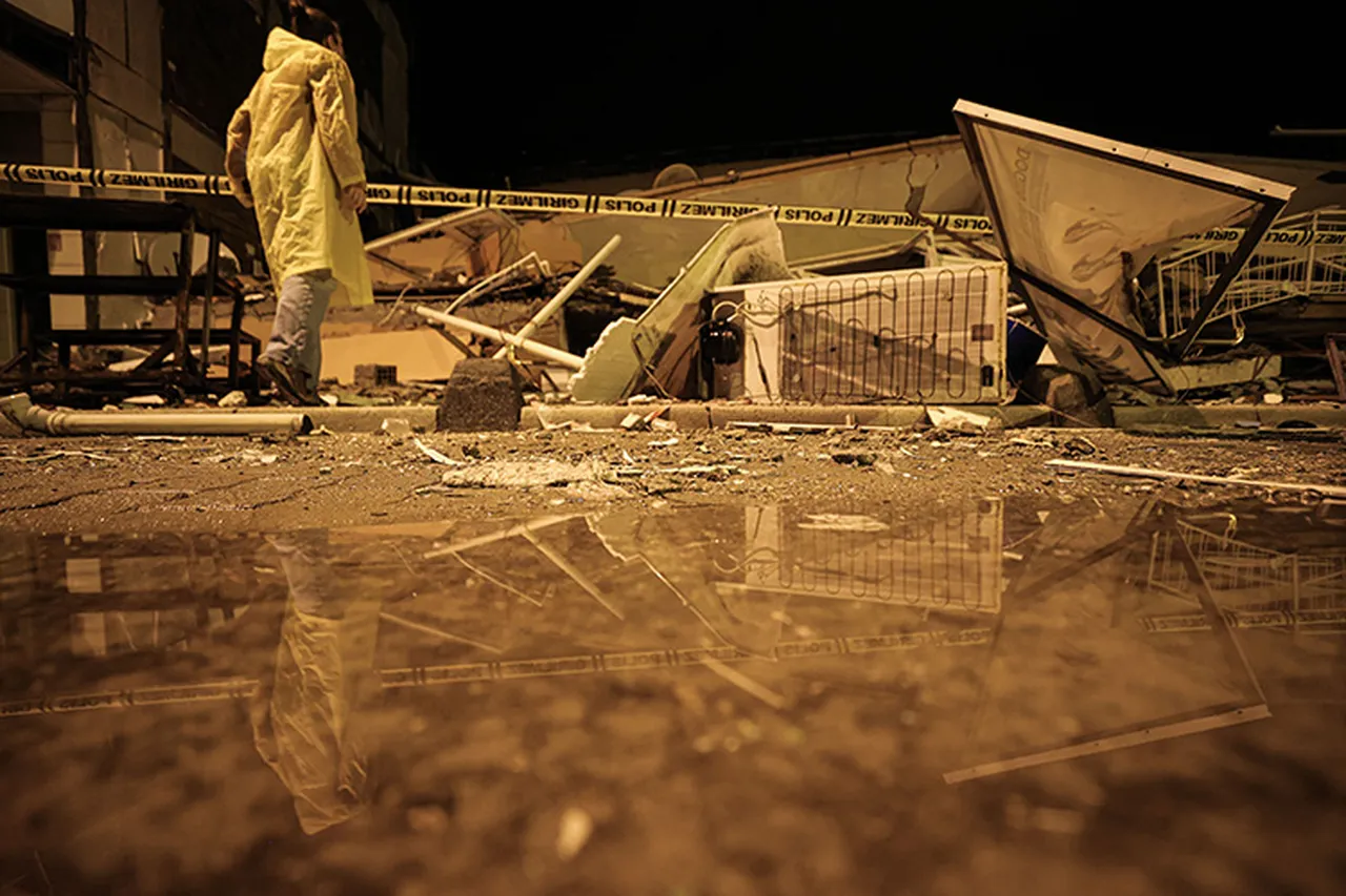 Fayın kucağındaki Sındırgı’da peş peşe depremler sonrası korkutan uyarı