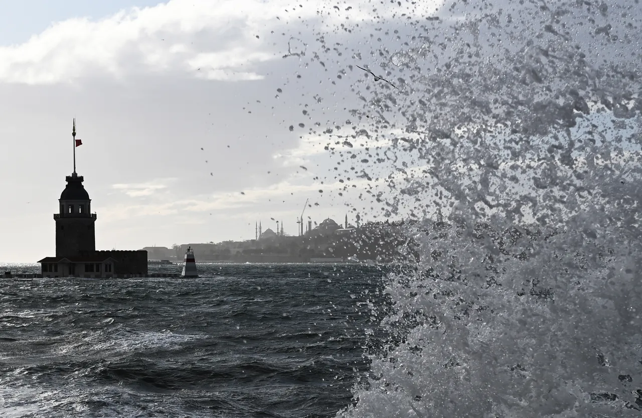 Meteoroloji’den çifte uyarı! 14 ilde kar, 9 ilde sağanak yolda