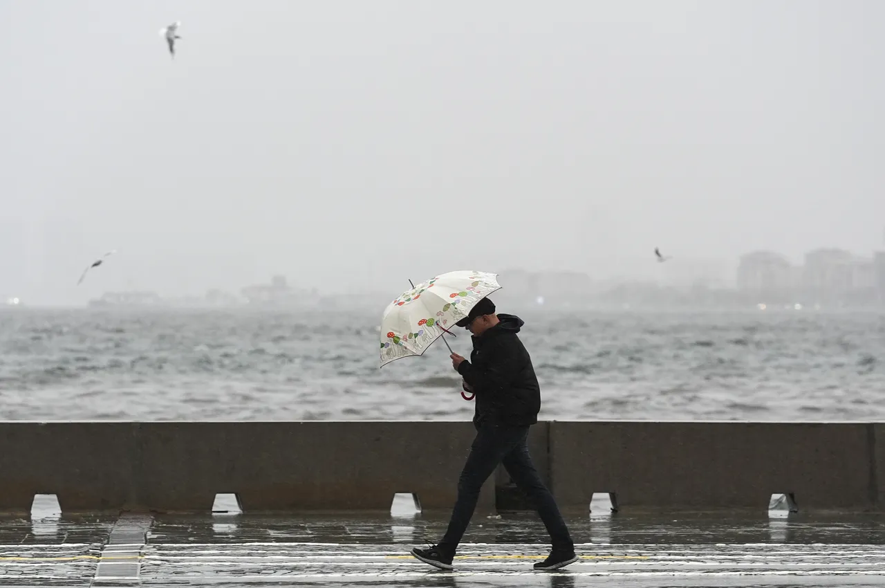 Meteoroloji’den çifte uyarı! 14 ilde kar, 9 ilde sağanak yolda
