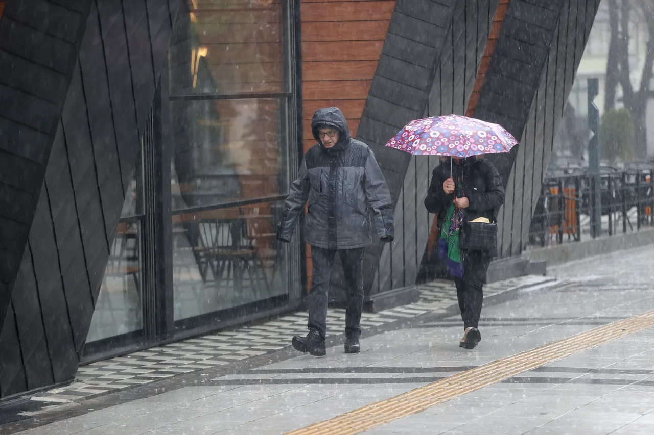 Meteoroloji’den çifte uyarı! 14 ilde kar, 9 ilde sağanak yolda