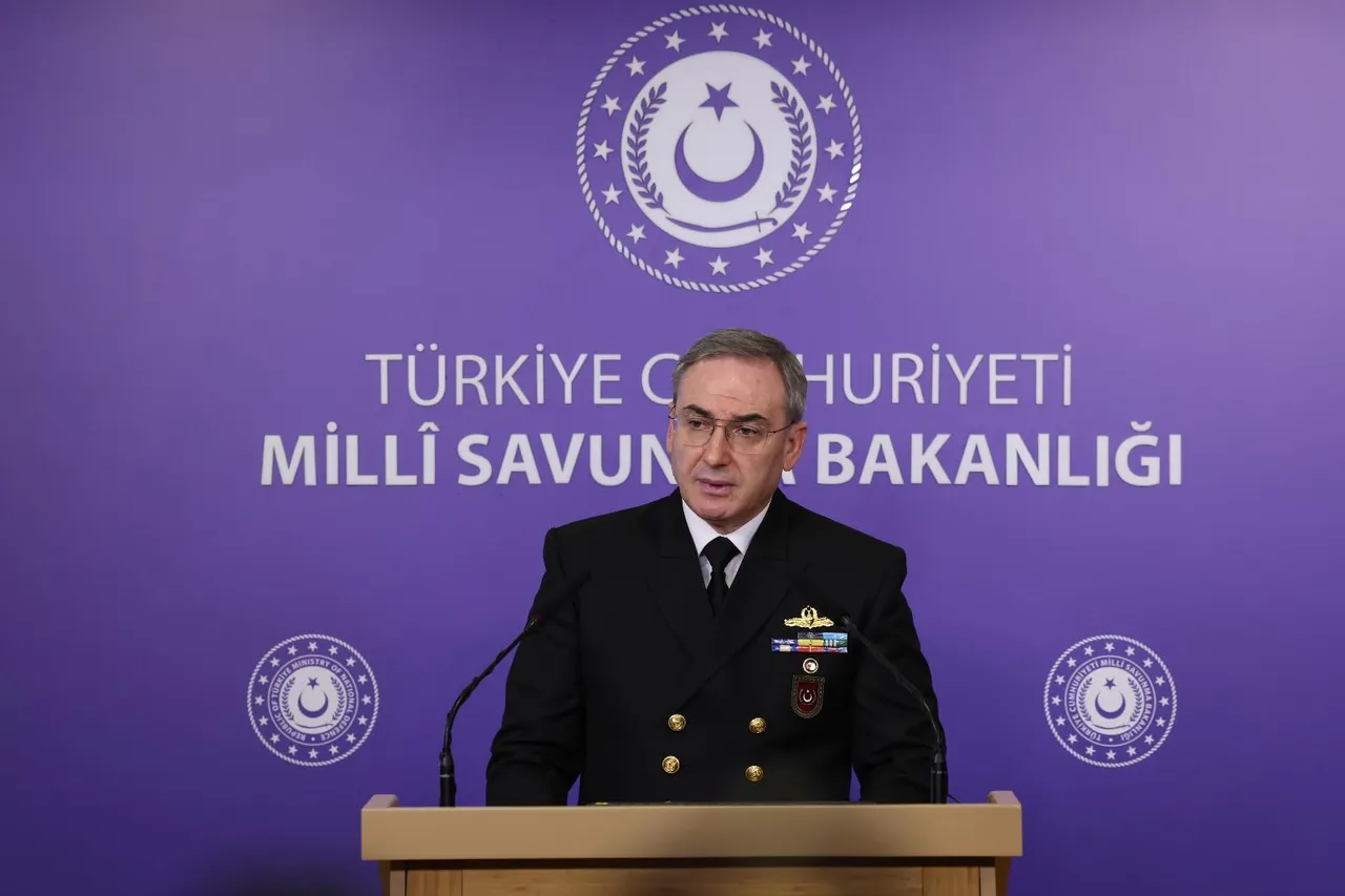 Milli Savunma Bakanlığı Basın ve Halkla İlişkiler Müşaviri Tuğamiral Zeki Aktürk