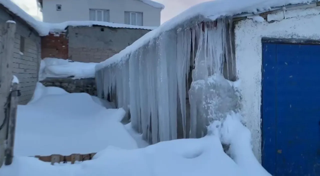 Ne Kamçatka, ne de Alaska! Sivas’ta bina yüksekliğinde kar yağdı