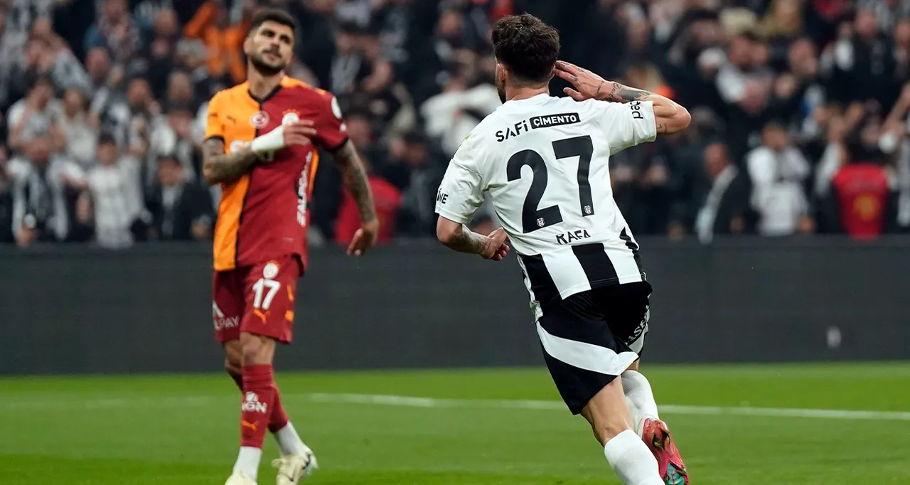 Rafa Silva'nın Beşiktaş ile 1,5 yıllık daha mukavelesi bulunuyor