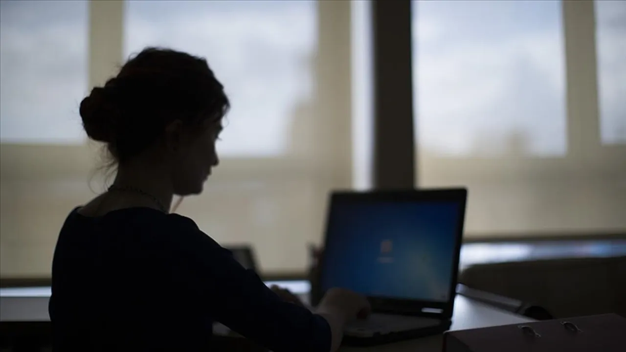 Yarım çalışma ödeneği başvurusu nasıl yapılır, kimler yararlanabilir? İşte şartları