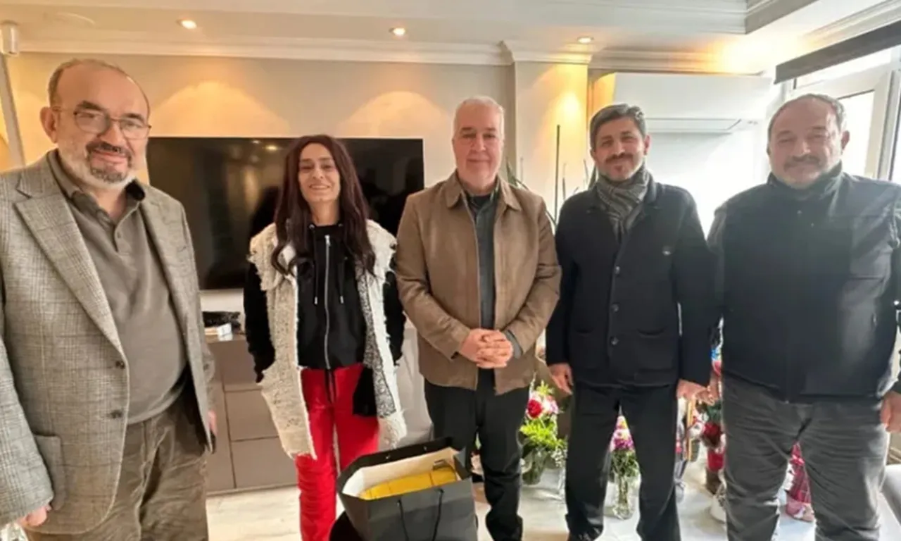 Yıldız Tilbe’den Gazze’ye 300 bin dolarlık bağış! İki büyük çadır kent kurulacak