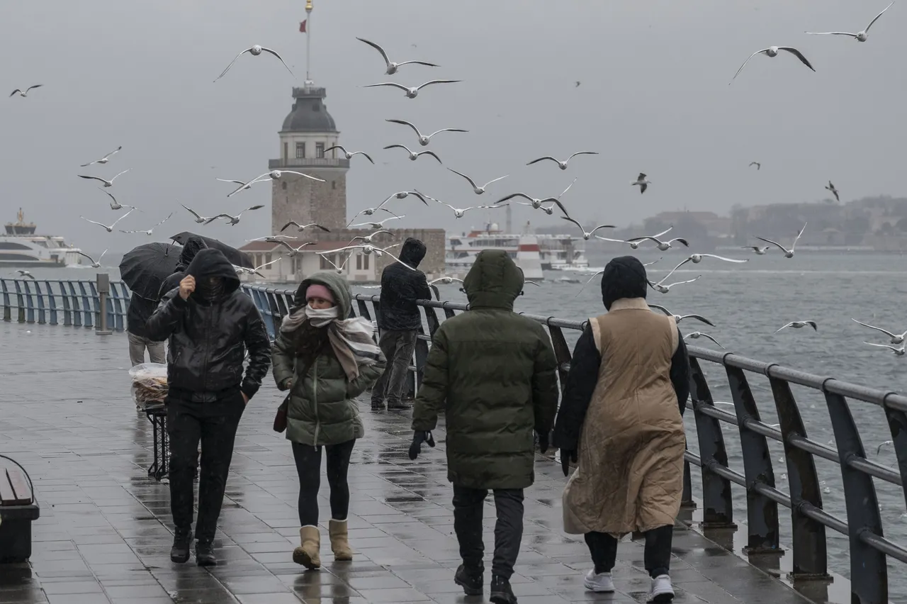 AKOM tarih verdi! Soğuk hava İstanbul’u ne zaman terk edecek?