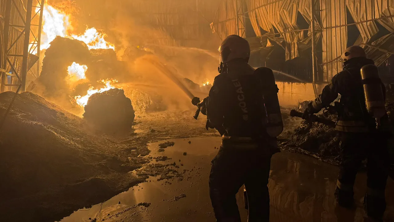 Atık naylon deposunda yangın! Hasar büyük