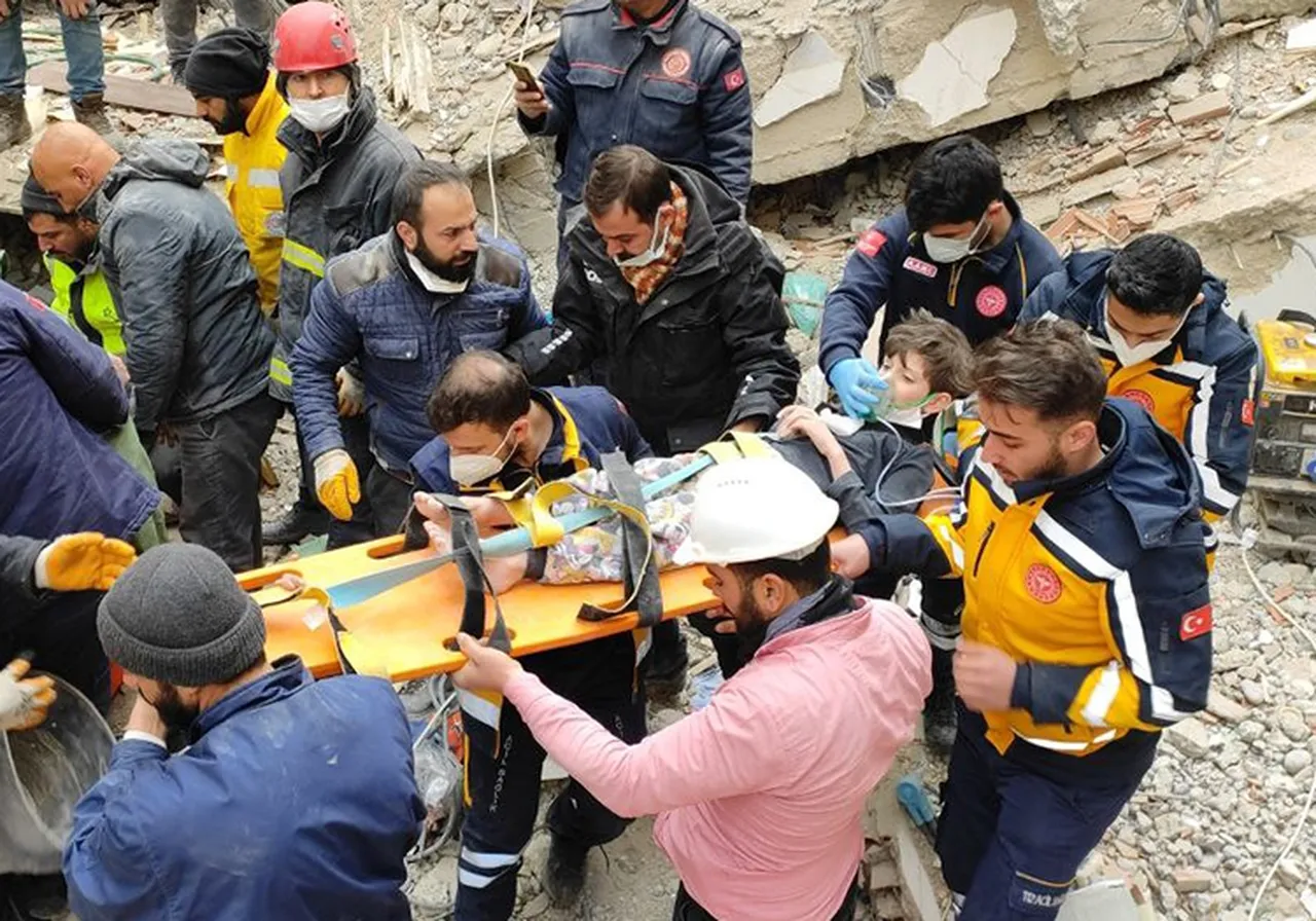 Depremde 51 kişi hayatını kaybetmişti! Furkan Apartmanı davası ertelendi