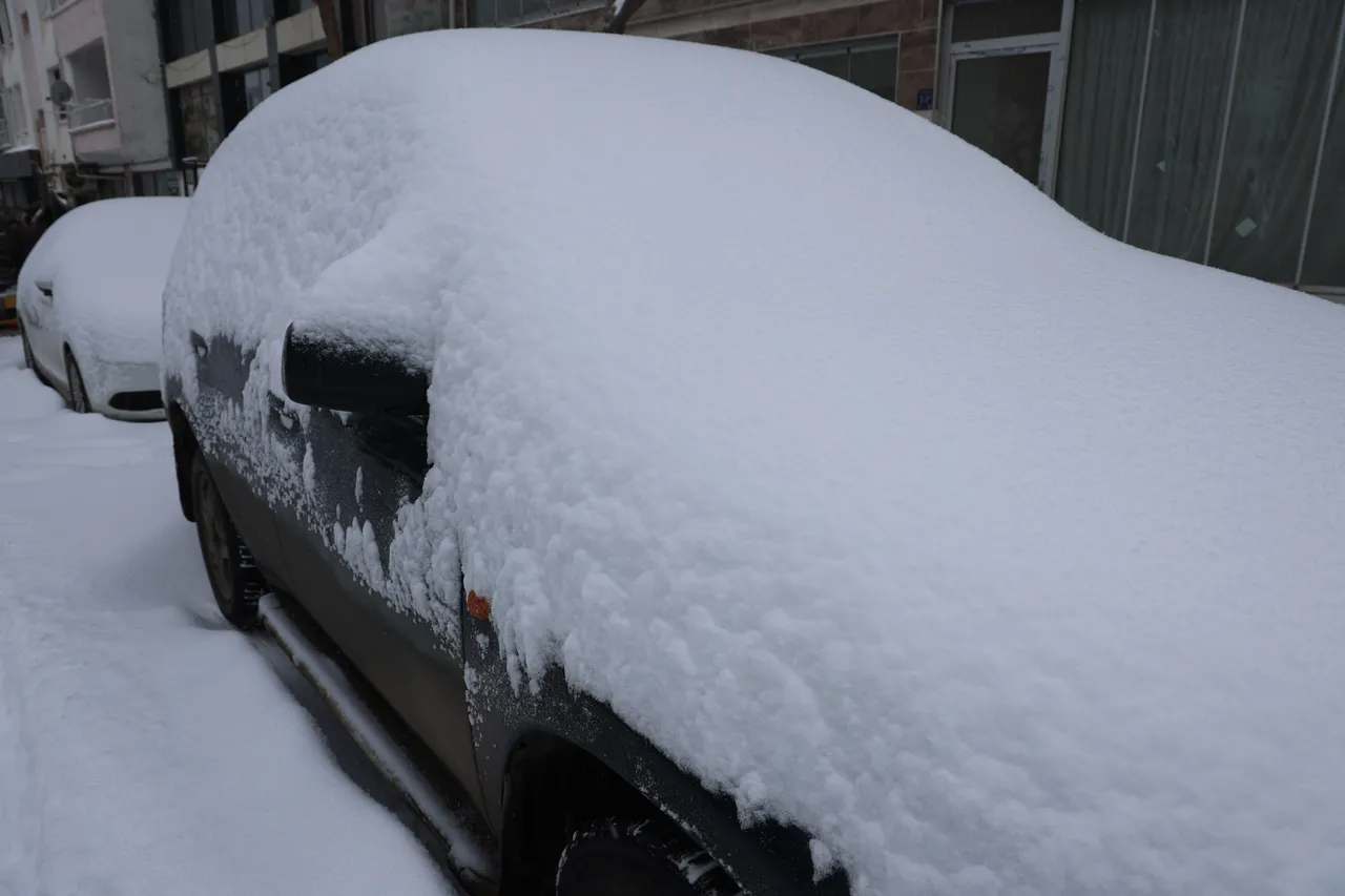 Kar kalınlığı 20 santimetre! 20 yıldır böylesi görülmedi