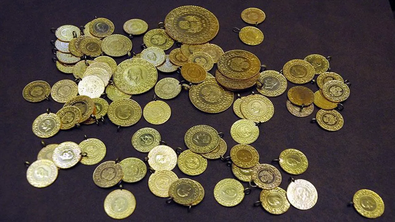 Altın fiyatlarında fırtına! Uzman isim tarih verdi