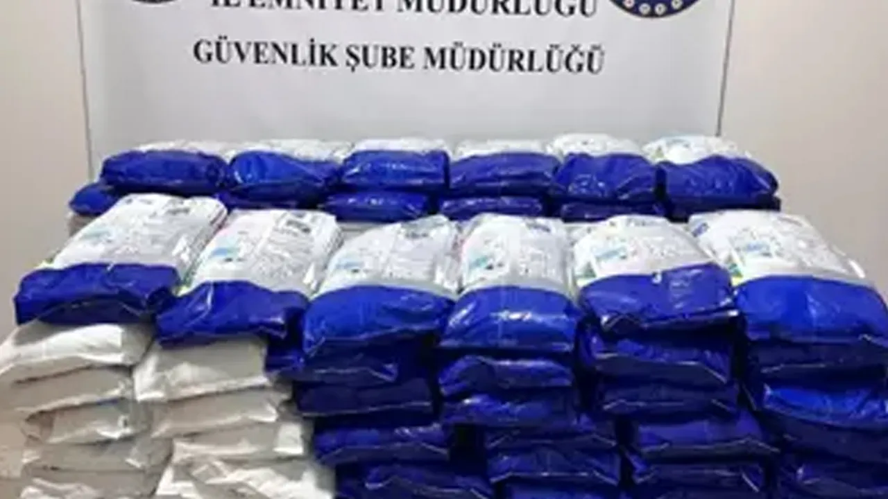 Samsun'da 1 tondan fazla sahte toz deterjan ele geçirildi