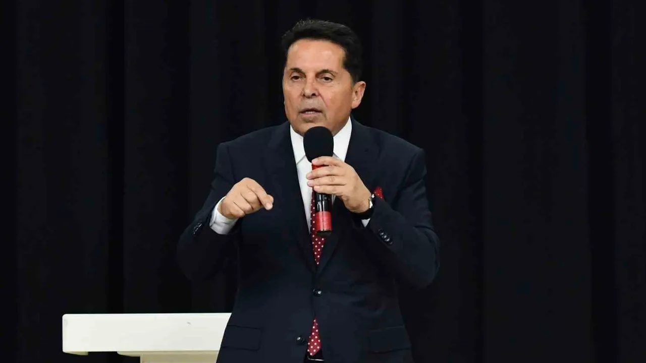 Silahlı terör örgütü davasında karar! Ahmet Özer'e hapis cezası 