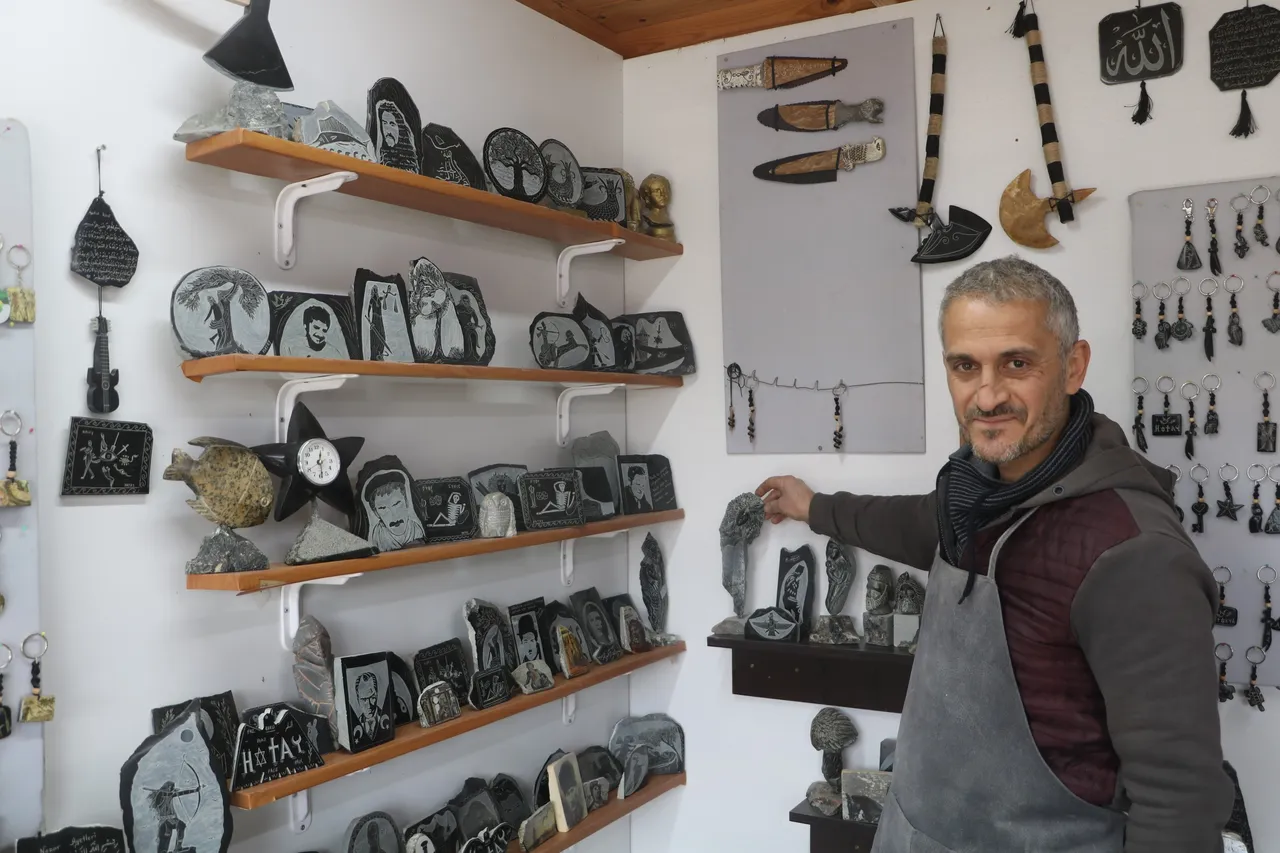 25 yıldır ekmeğini taştan çıkarıyor! Hobi olarak başlamış