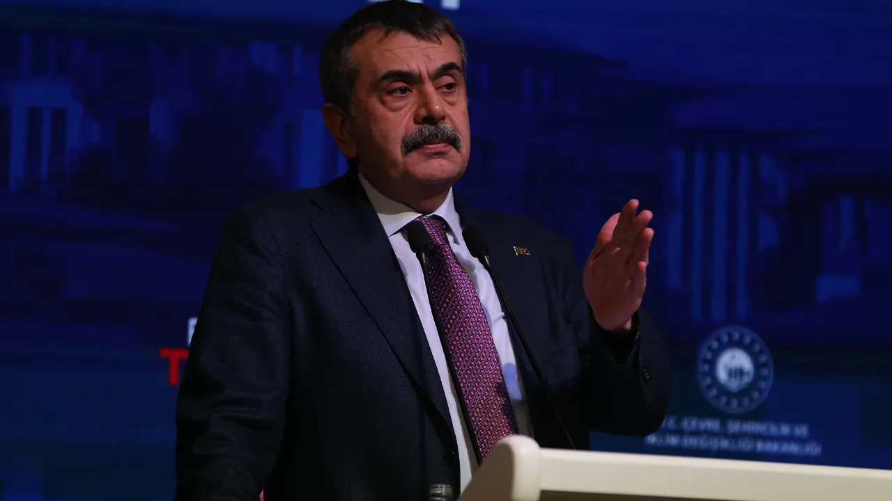 Bakan Tekin,  İBB'ye tepki gösterdi: Kreş eleştirimizde haklı çıktık