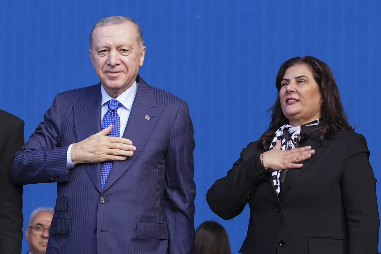 Cumhurbaşkanı Erdoğan'dan Özel'e deprem bölgesi tepkisi: Yeni mi ayıldınız?