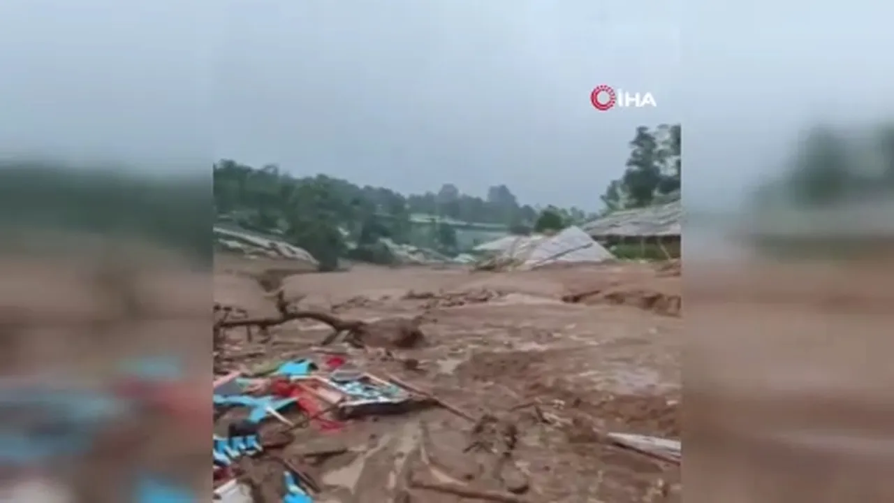 Endonezyada heyelan felaketi! 7 ölü, 80den fazla kayıp var