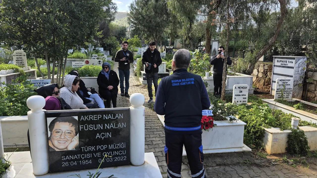Fatma Girik mezarı başında anıldı! Törende sadece 10 kişi vardı